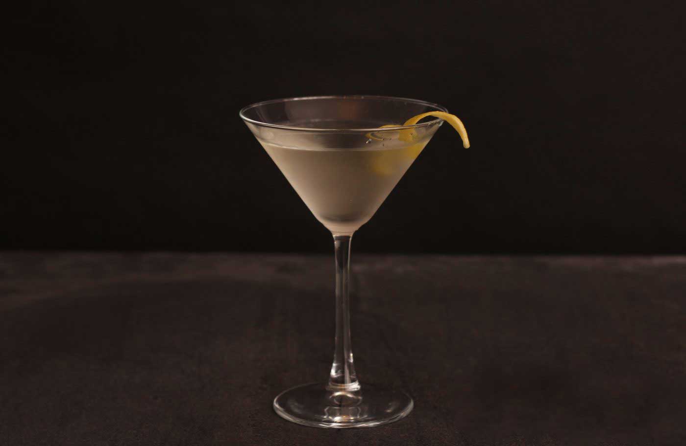 Dry Martini (10:1 Ratio) Cocktail Recipe